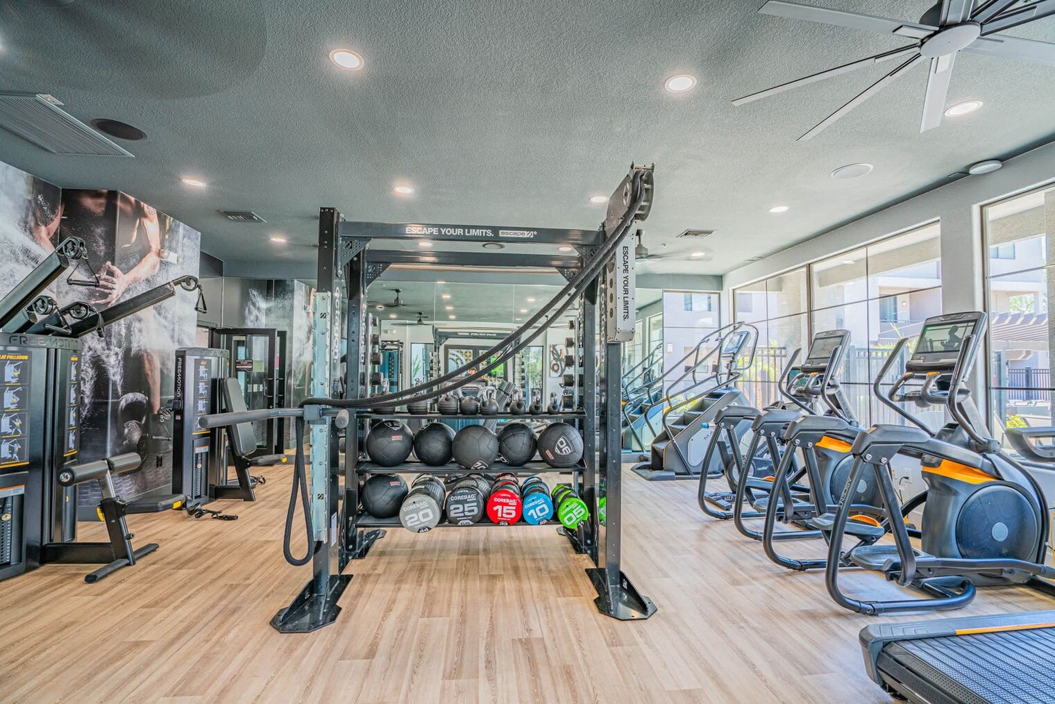 Building Photo - 6610 N 93rd Ave