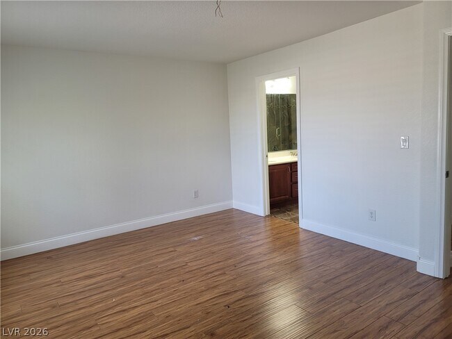 Building Photo - 6140 Pine Villa Ave