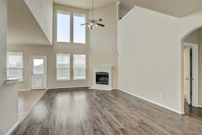 Building Photo - 6007 Pomme Bay Pass