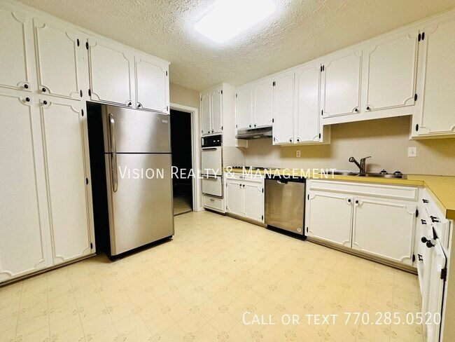 Building Photo - 1153 Karen Rd