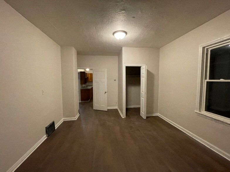 Building Photo - 6121 12th Ave