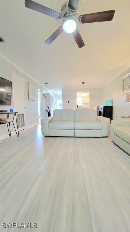 Building Photo - 300 Valley Stream Dr