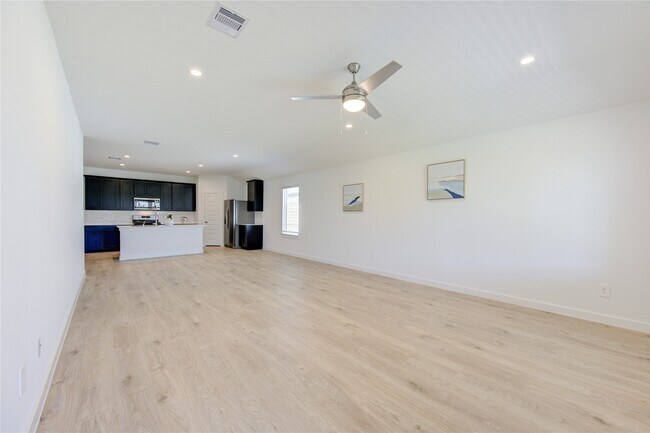 Building Photo - 8038 Tropea Dr