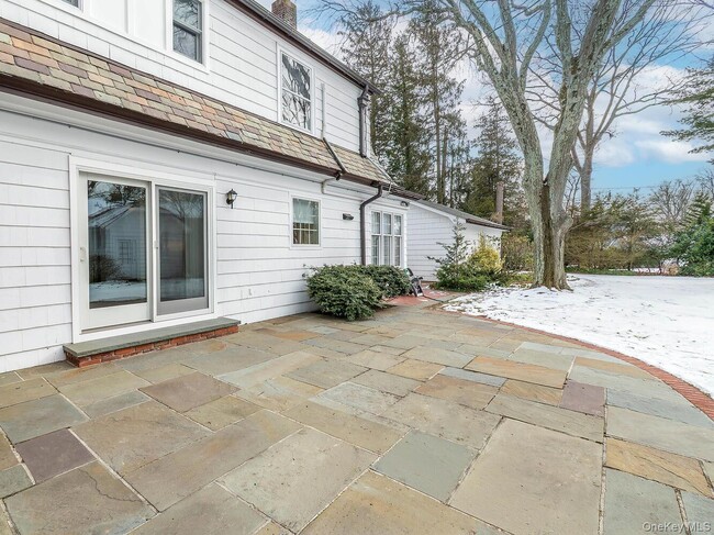 Building Photo - 7 Kissam Ln