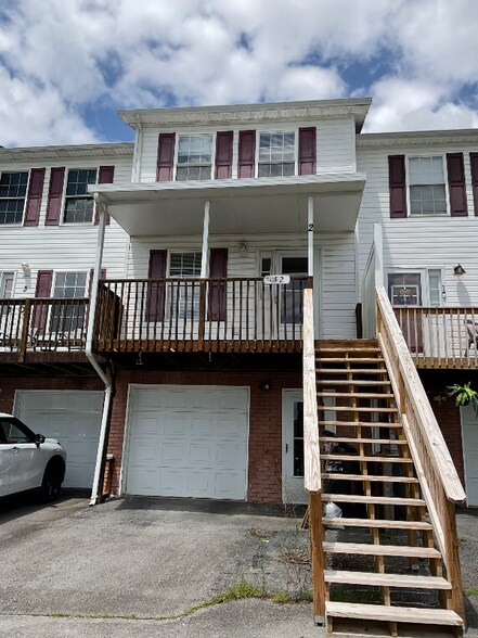 Building Photo - 45 Tulip Grove Cir