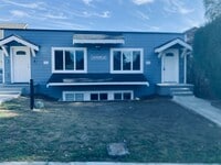 Building Photo - Large Corner Studio | Full Kitchen | In-Unit W/D | Pet Friendly