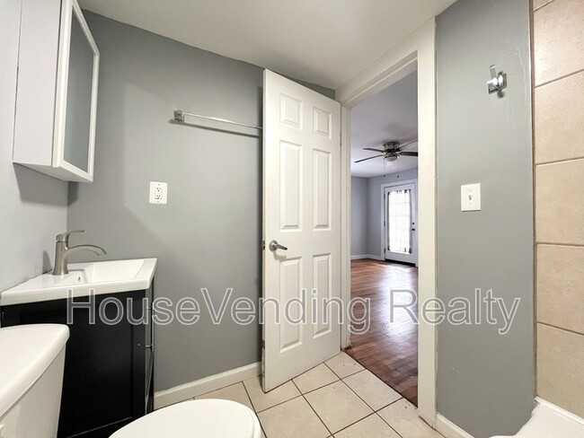 Building Photo - 214 Wright Rd