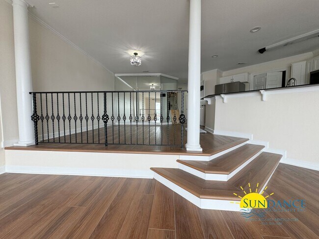 Building Photo - Waterfront Luxury Living on Cinco Bayou!