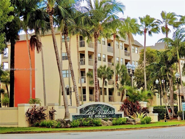 Building Photo - 8290 Lake Dr