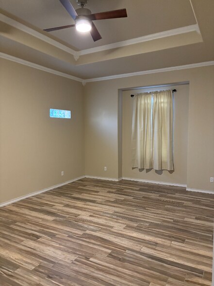 Building Photo - 15505 Palmira Ave