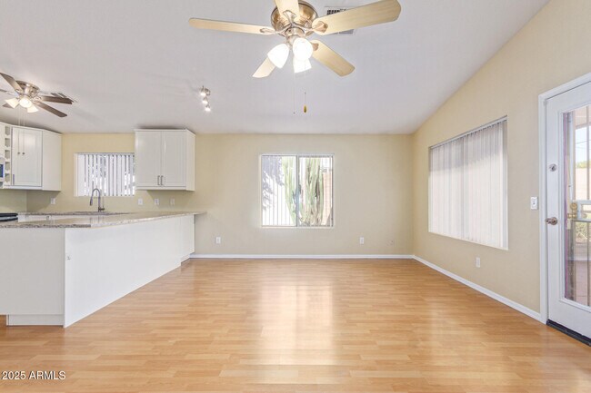 Building Photo - 19011 N 12th Dr