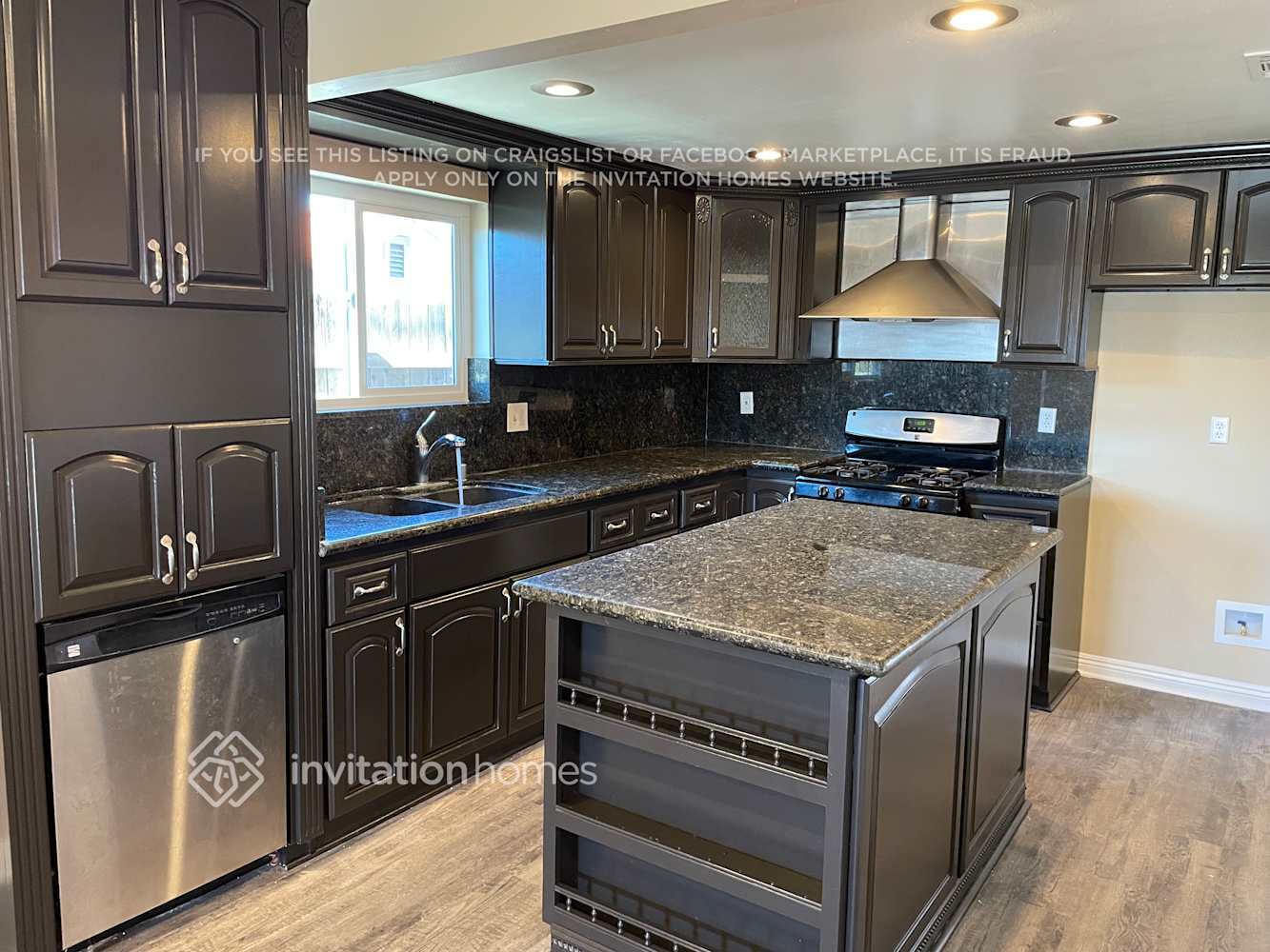 Building Photo - 27855 Brookstone Ave