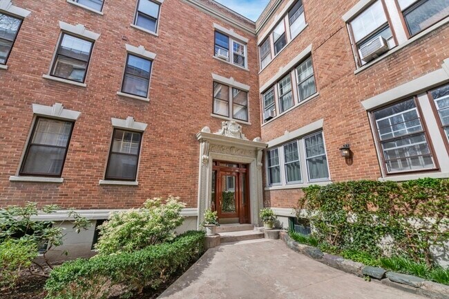 Building Photo - 441 Washington St