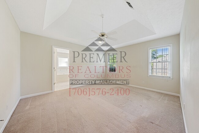 Building Photo - 5702 Stoneridge Dr