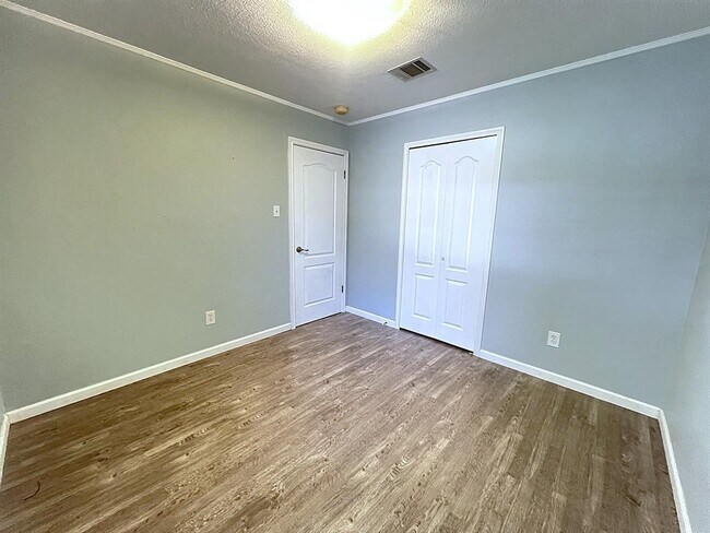 Building Photo - 3503 Walleye Way