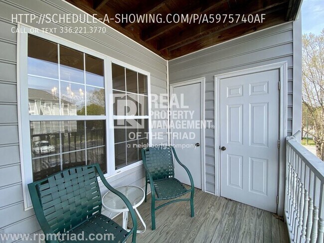 Building Photo - Available Soon -Updated 2BR/2BA Condo in M...