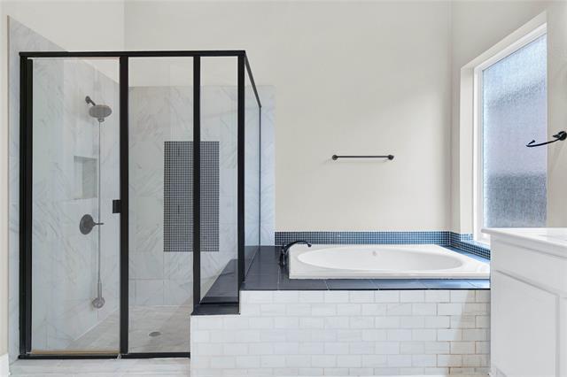 Building Photo - 2517 Las Palmas Ln