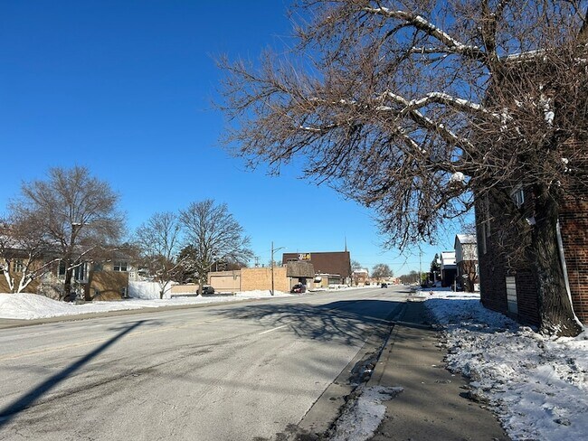 Building Photo - 4545 Prescott Ave