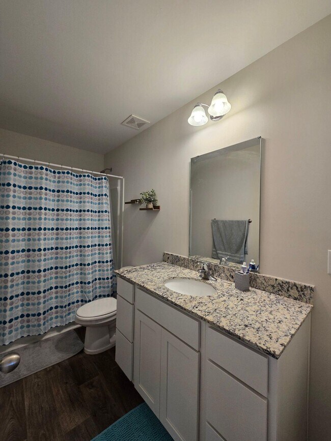 Building Photo - 1762 Camazay Dr