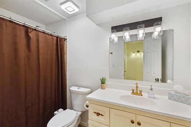 Building Photo - 3008 Kirby Dr