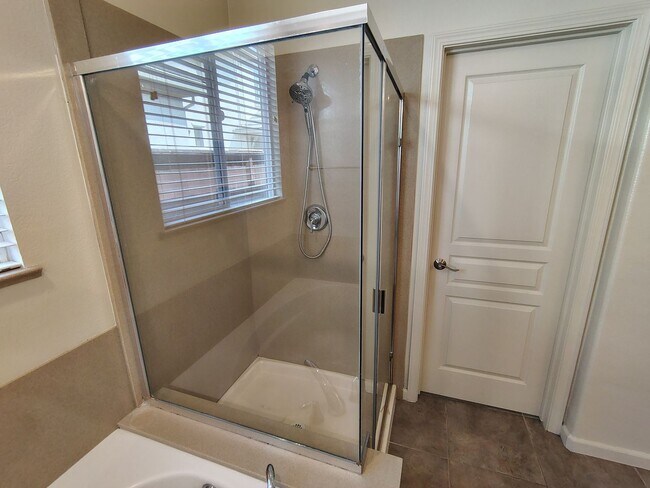 Building Photo - 363 Cabernet Dr