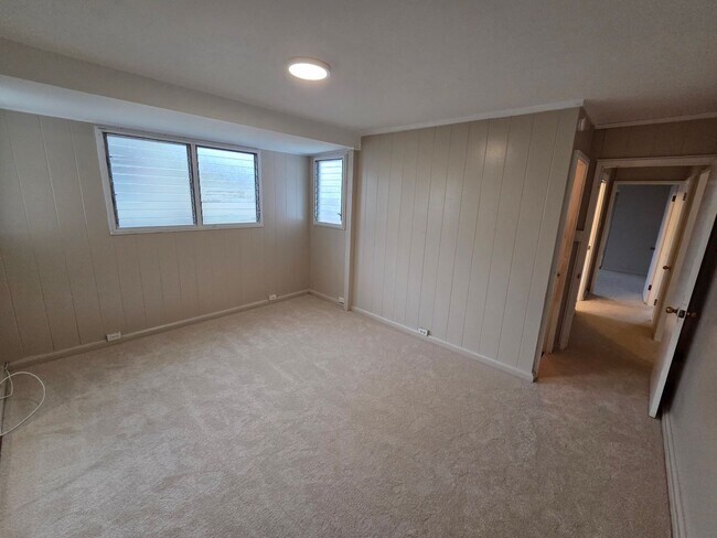 Building Photo - Charming 3 Bedroom 2 Bath Single Family Home in Manoa Valley