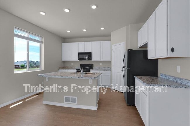 Building Photo - 9951 Ledgestone Terrace