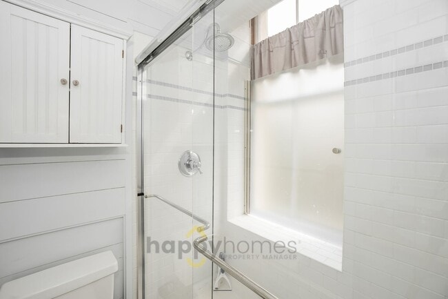 Building Photo - Fully Furnished, All Inclusive 1 Bedroom, 1 Bath Condo In the Heart of Downtown Charleston