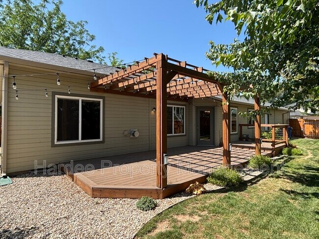 Building Photo - 2322 E Mugo St
