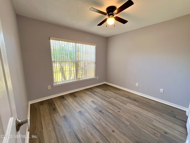 Building Photo - 2669 Lantana Lakes Dr E