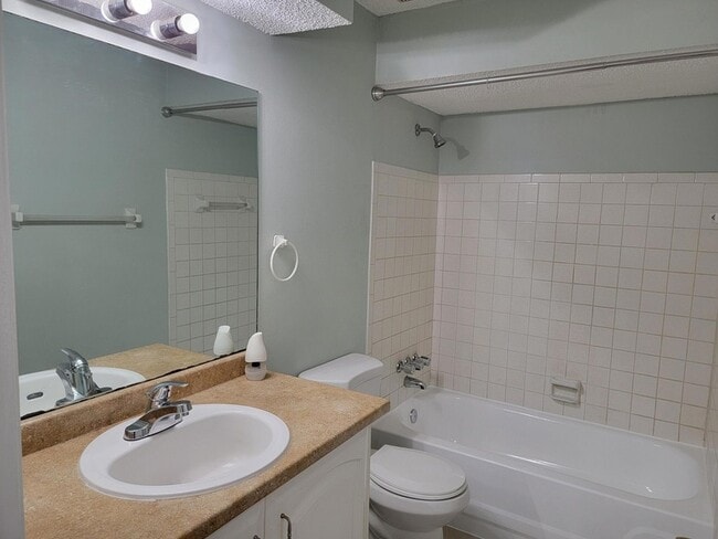 Building Photo - 6010 Indrio Rd