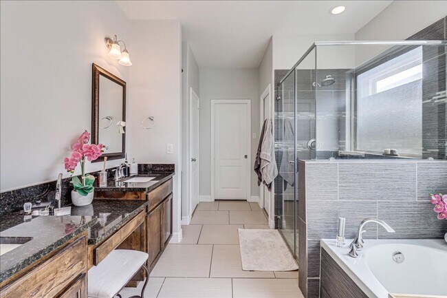 Building Photo - 7618 Quartz Dr