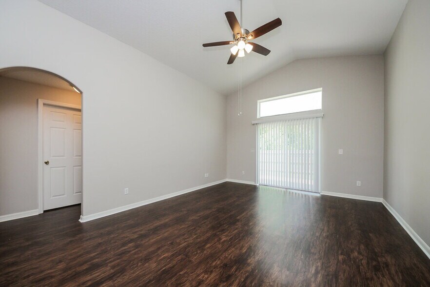 Building Photo - 4017 Coralbrooke Grove
