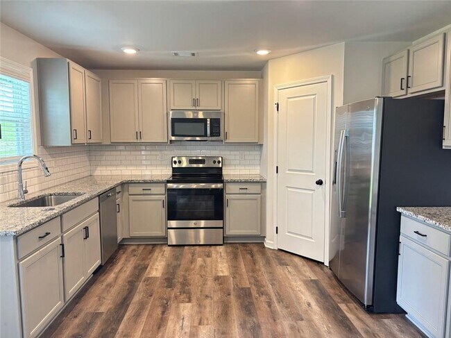 Building Photo - 404 Fox Crk Dr