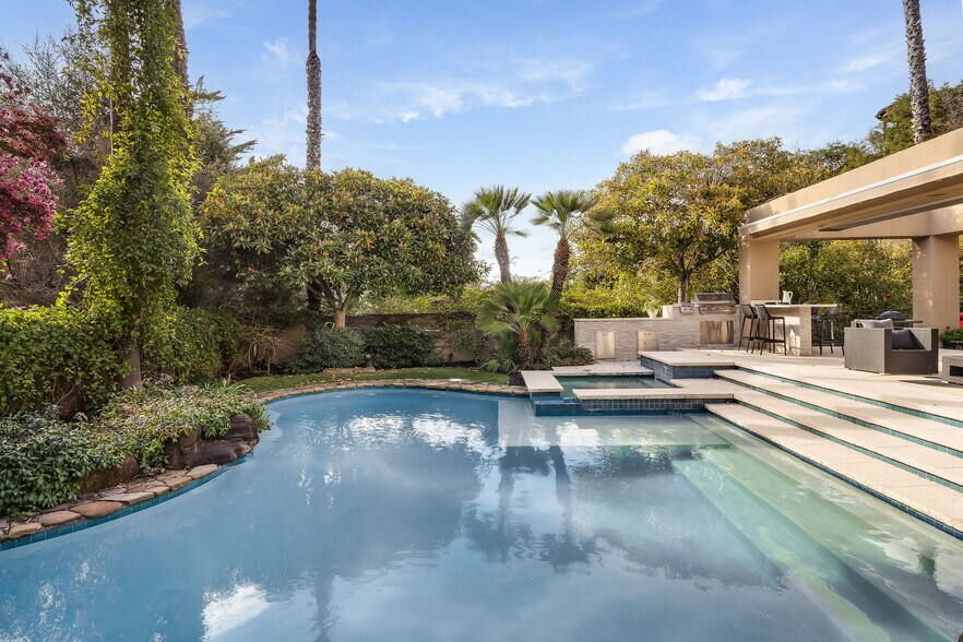 Building Photo - 4257 Golden Oak Ct