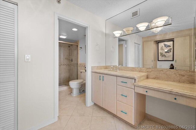 Building Photo - 3912 S Ocean Blvd