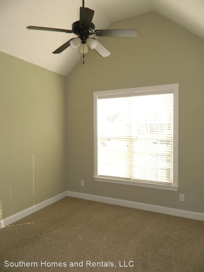 Building Photo - 4 br, 3 bath House - 4001 Stowe Drive