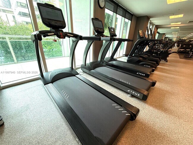 Building Photo - 951 Brickell Ave