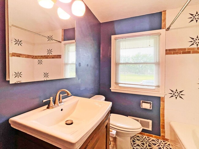 Building Photo - Spacious Redone Rambler with Huge 1/2 Acre Yard, Deck, Patio, Primary Suite, 3-BRs on Main Level ...