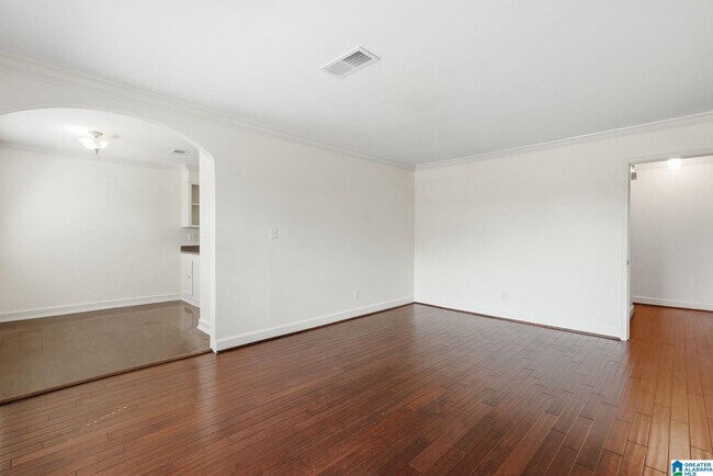 Building Photo - 3127 Lancaster Ct