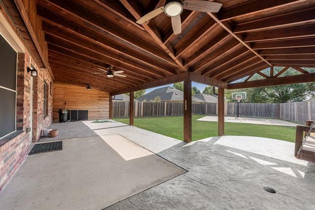 Building Photo - 1816 Castle Creek Dr