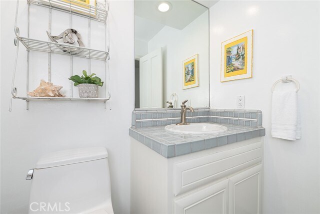 Building Photo - 1720 W Oceanfront