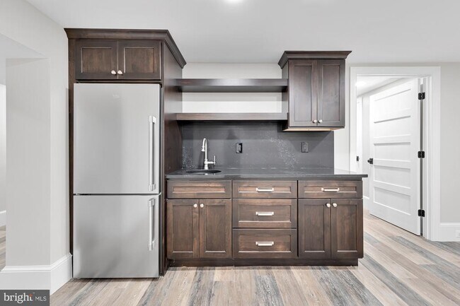 Building Photo - 4201 Bradley Ln