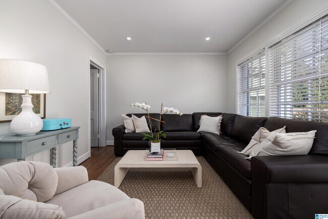 Building Photo - 2640 Montevallo Rd