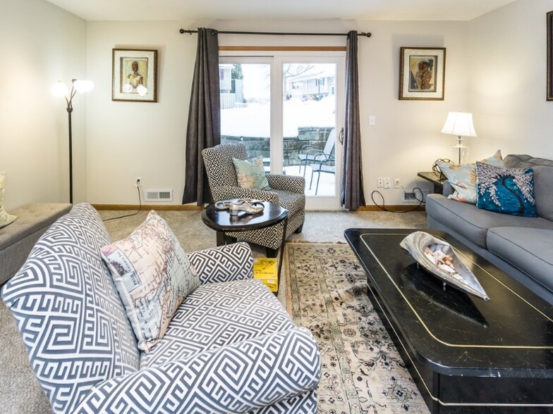 Building Photo - 3256 Dodd Ln