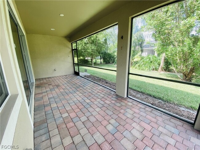 Building Photo - 2108 SW 28th Terrace