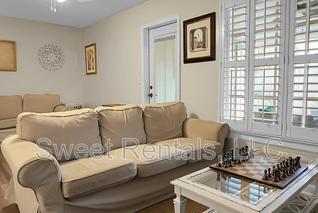 Building Photo - 733 Ralston Ct