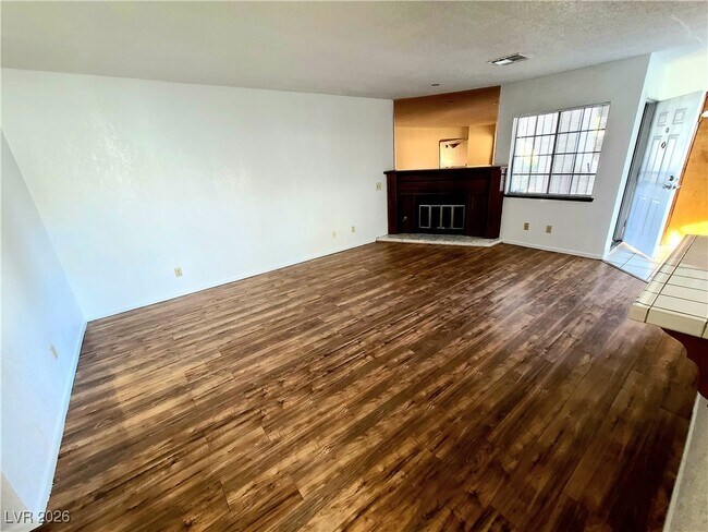 Building Photo - 5105 Eldora Ave