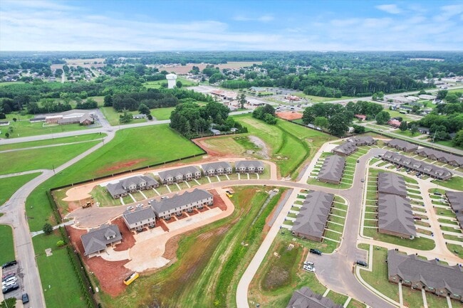 Building Photo - Apply by June 30th and get First Month's R...