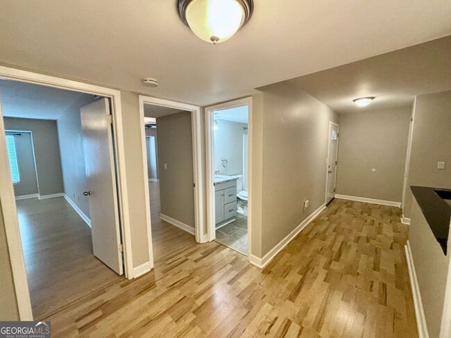 Building Photo - 58 Rumson Ct